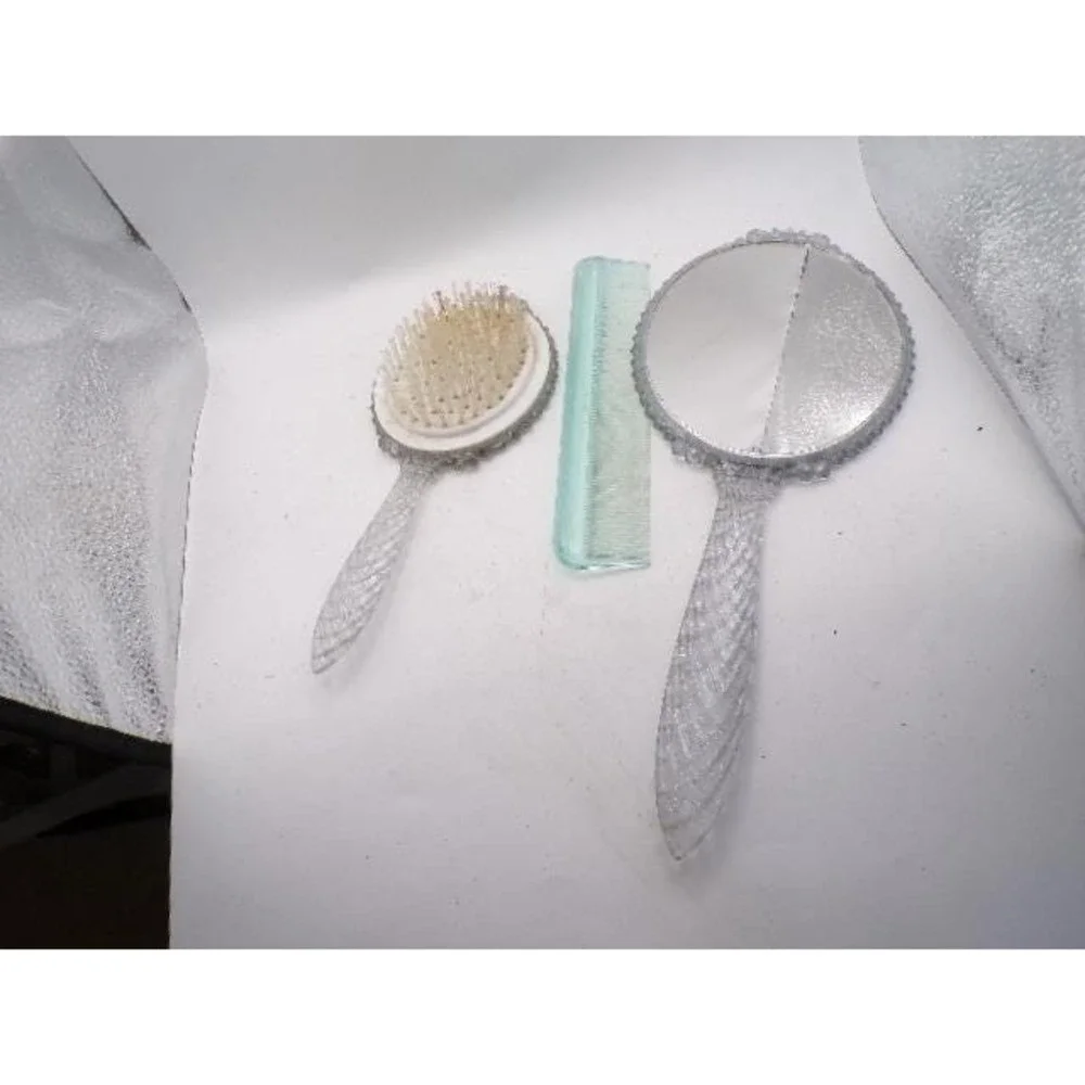 Vintage Courting Couple Vanity Set Mirror Brush Comb Clear Glitter Lucite 3pc‎